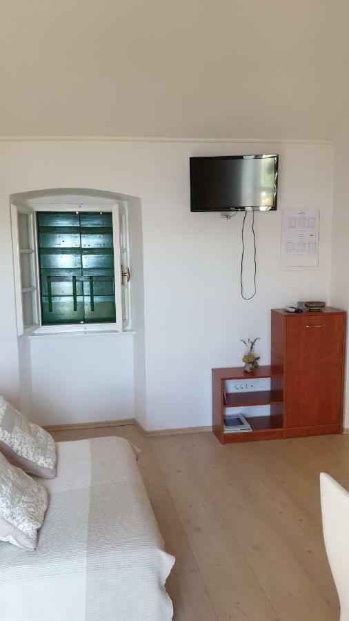 Apartment Marina Valun Extérieur photo